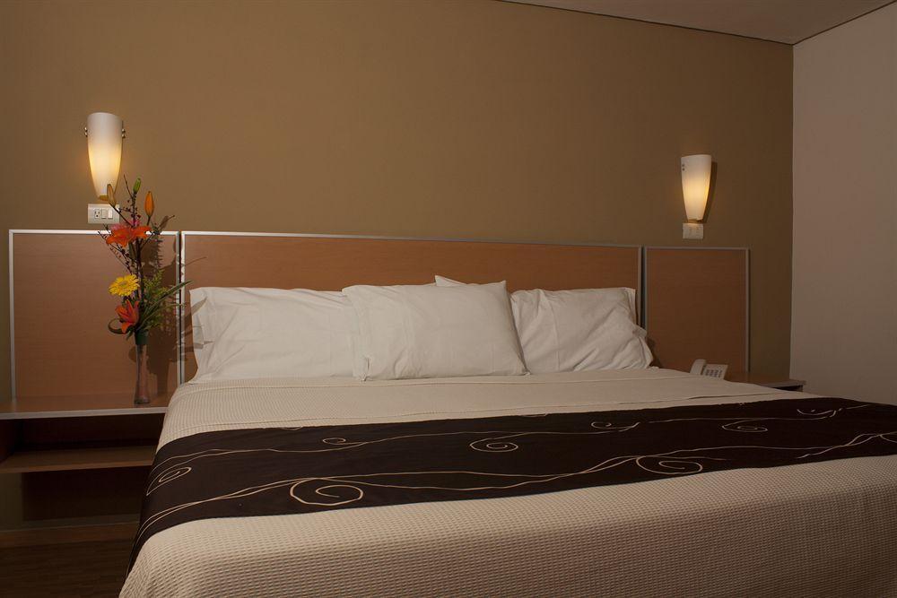 Kasa Hotel & Suites 이라푸아토 외부 사진